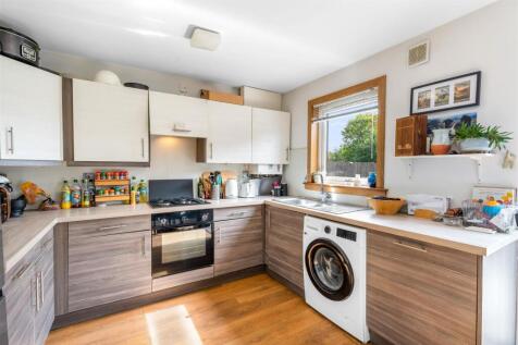10Eildon-02.jpg