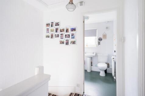 275Woodhall-05.jpg