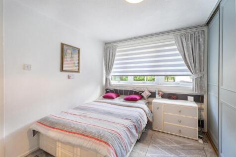 237Braehead-02.jpg