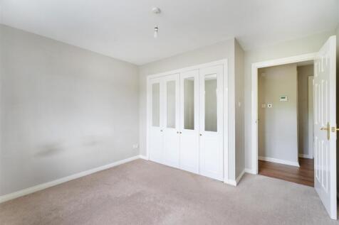 24LomondCrt-02.jpg