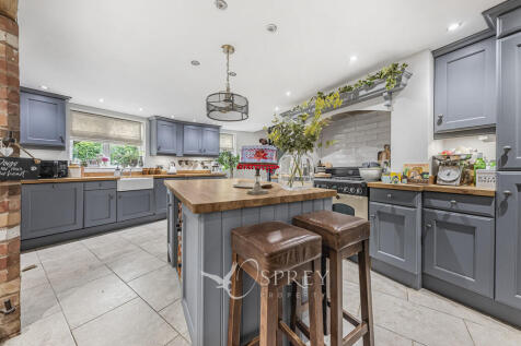 Kitchen/Dining Ro...
