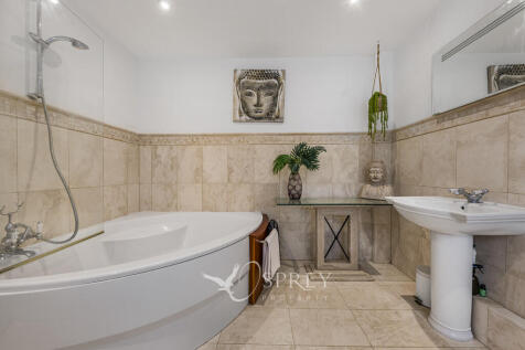 En-Suite to Bedro...