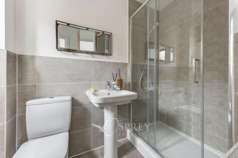 En-suite Shower R...