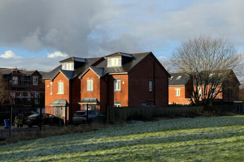 Five Bedroom Detached House For Sale