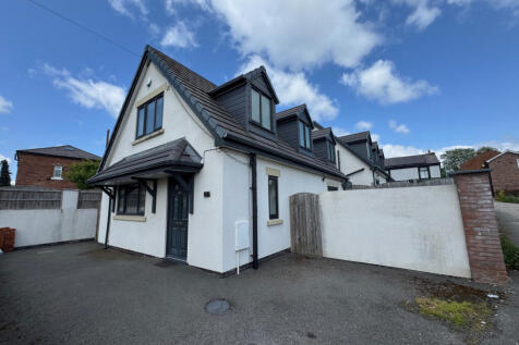 Three Bedroom Detached Family Home For Sale