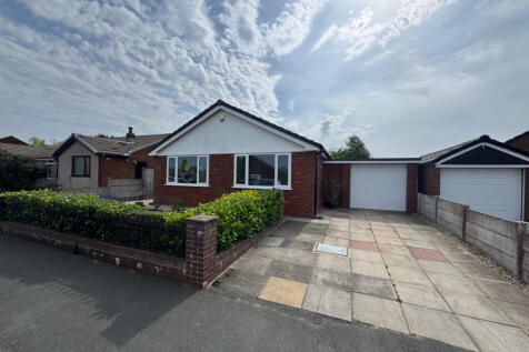 2 Bedroom Detached Bungalow for Sale