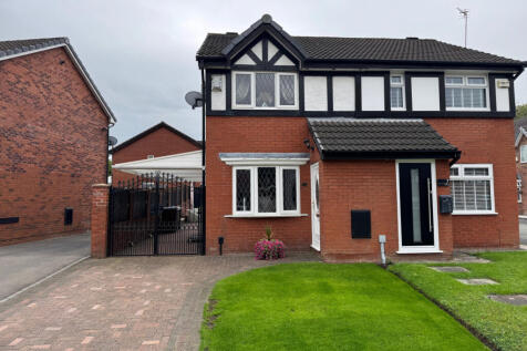 2 bed semi-detached house for sale Hope Street, I