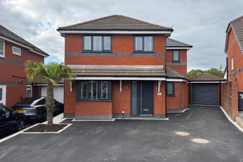 5 bed detached house for sale Spelding Drive, Sta