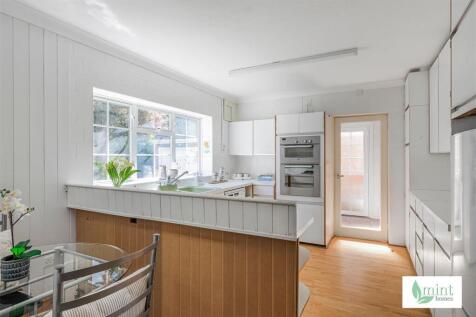 Mint_-_Amberley_Close-28.jpg