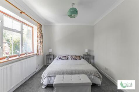 Mint_-_Amberley_Close-24.jpg