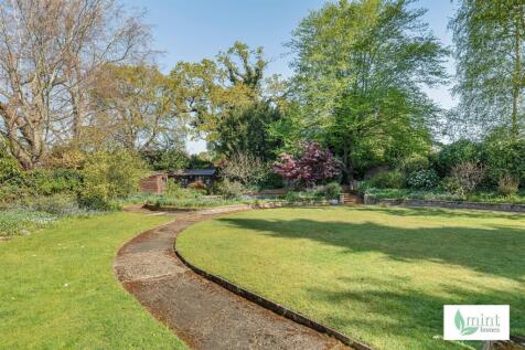 Mint_-_Amberley_Close-40.jpg