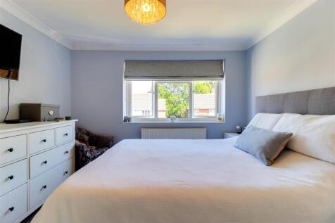 Bed 1.3.jpg