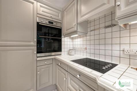 mint_homes_45_st_martin_mews__15_.JPG