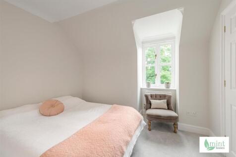 mint_homes_45_st_martin_mews__25_.JPG