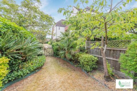 mint_homes_45_st_martin_mews__7_.jpg