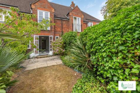 mint_homes_45_st_martin_mews__10_.JPG