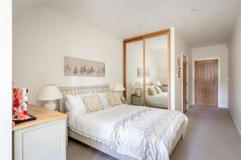 3 Oakfield House-19.jpg