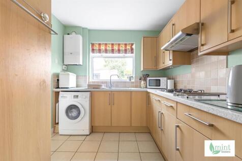 Mint_homes-3_engliff_lane-gu22__16_.JPG