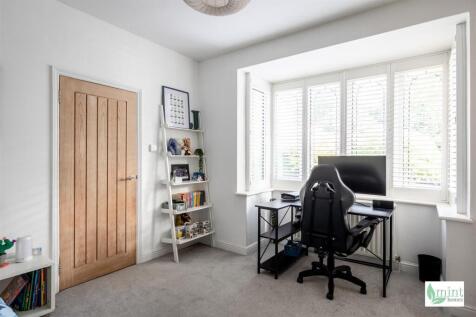 Watermark - 70 Bousley Rise-35.jpg
