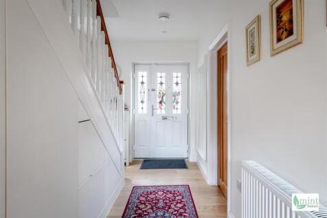 Watermark - 24 Manor Drive-20.jpg