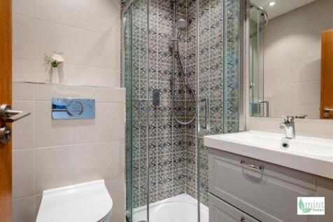 Watermark - 24 Manor Drive-19.jpg