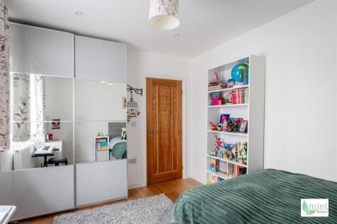 Watermark - 24 Manor Drive-8.jpg