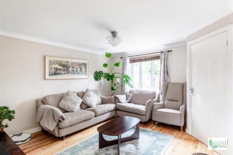 Watermark - 24 Guernsey Close-10.jpg