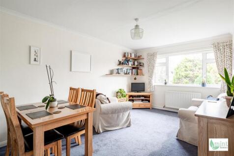 Watermark - Camphill Court-17.jpg