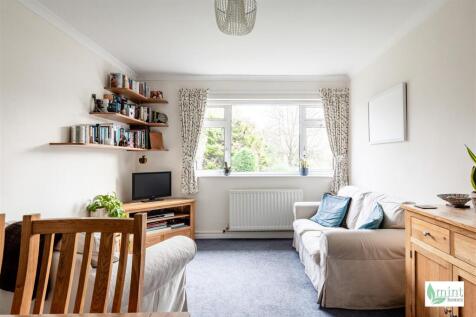 Watermark - Camphill Court-18.jpg