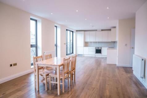 LIVING DINING AREA