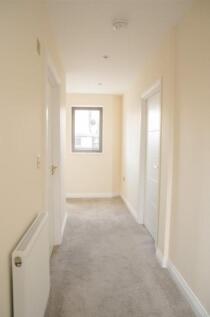 BEDROOM LANDING