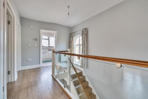 1st Floor Landing