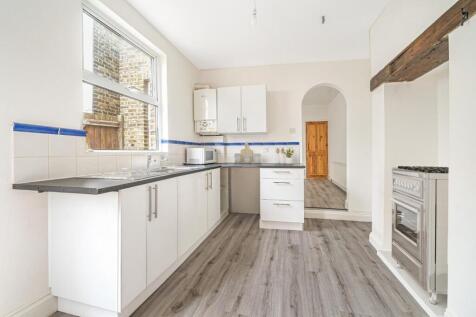 kitchen 1.jpg