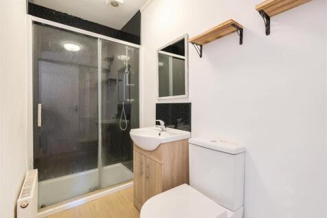 First Floor Bathroom