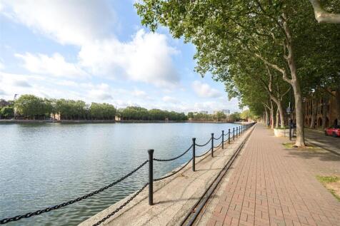 Riverside Walk