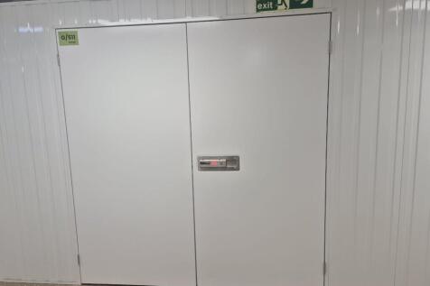 270sqft enterance