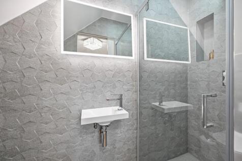 TEC - 55 Dobson Close - Ensuite3 (1).jpg