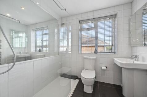 TEC - 29 Leavesden Road - Shower Room3 (1).jpg