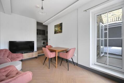 RCTEC- flat 9 killburn high road- reception 4 (1).