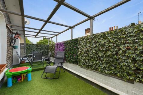 TEC - Flat 2, 119 Belsize Road - Roof Terrace3 (1)