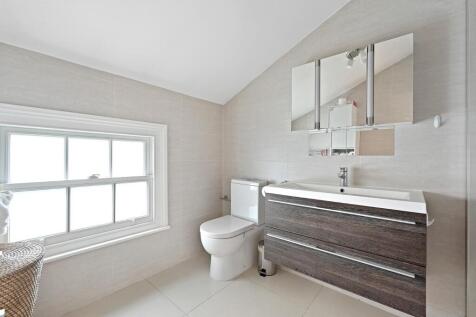 TEC - Flat 2, 119 Belsize Road - Ensuite3 (1).jpg