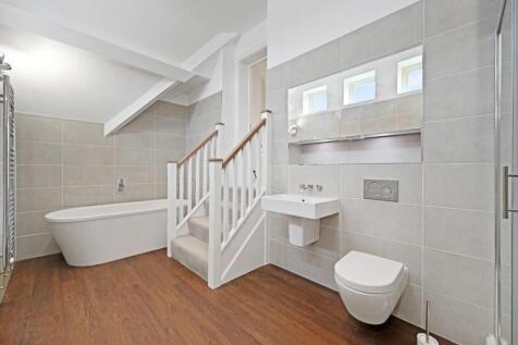 RCTEC- Flat 27, 2 Havana Drive- bedroom B, ensuite