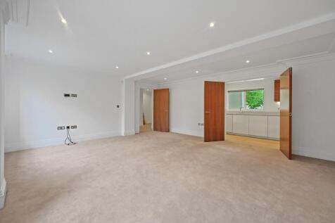 RCTEC- Flat 1 Havana Drive- Reception 3 (1).jpg