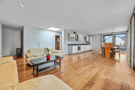 RCTEC- flat 14, 141-153 drummond street- reception
