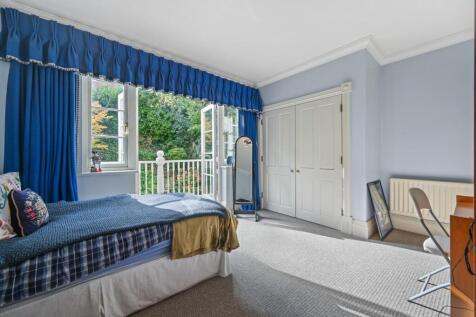 RCTEC- 14 parklands- bedroom A6 (1).jpg