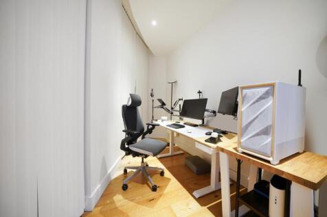 Flat 2 Signal House - Rsp5VIoDk1RvwPq8NlOf.jpg