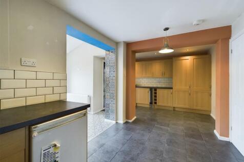 Kitchen/Utility