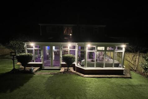 Garden Night