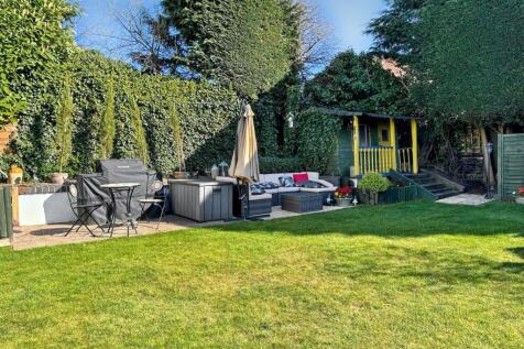 BBQ/Seating Area