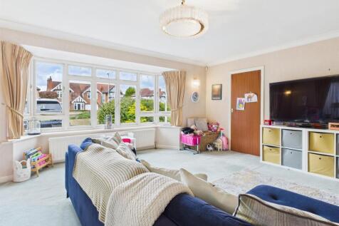 Sitting/Playroom